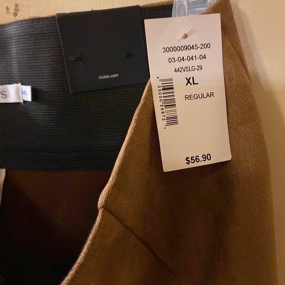 Ricki’s custom fit waist faux suede pants/leggings - XL/regular - NWT - Picture 7 of 8